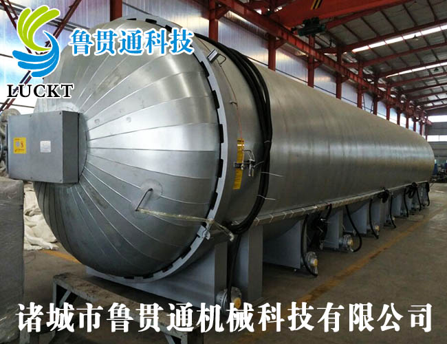 Steam heating hose curing tank