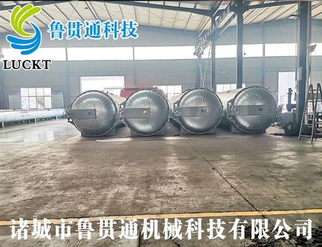 Indirect heating curing tank