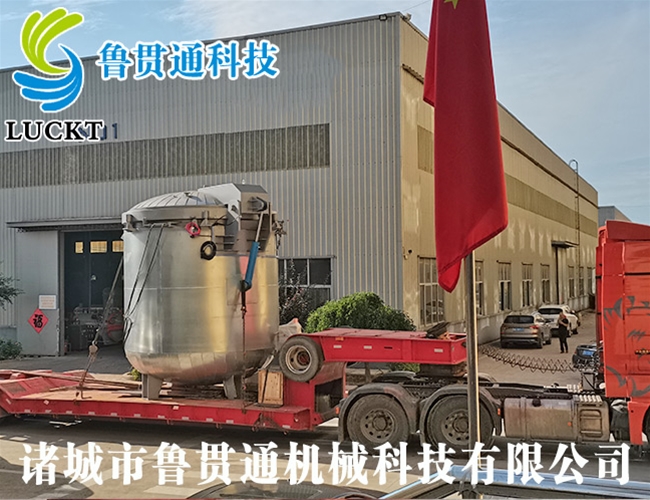The vacuum impregnation tank is delivered