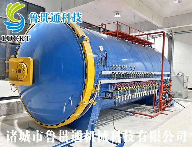 Large autoclave